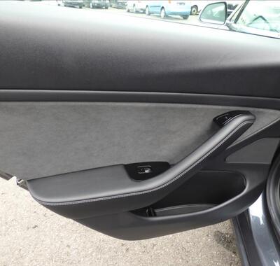 Tesla Model 3 33