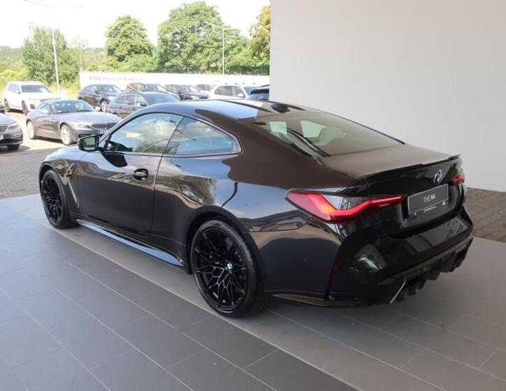 BMW M4 5