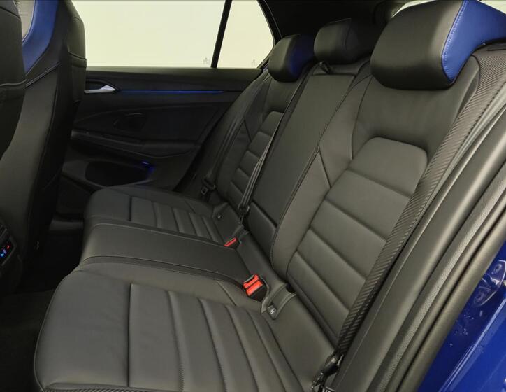 Volkswagen Golf 18
