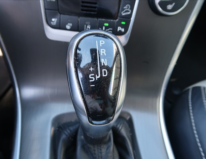 Volvo XC60 24