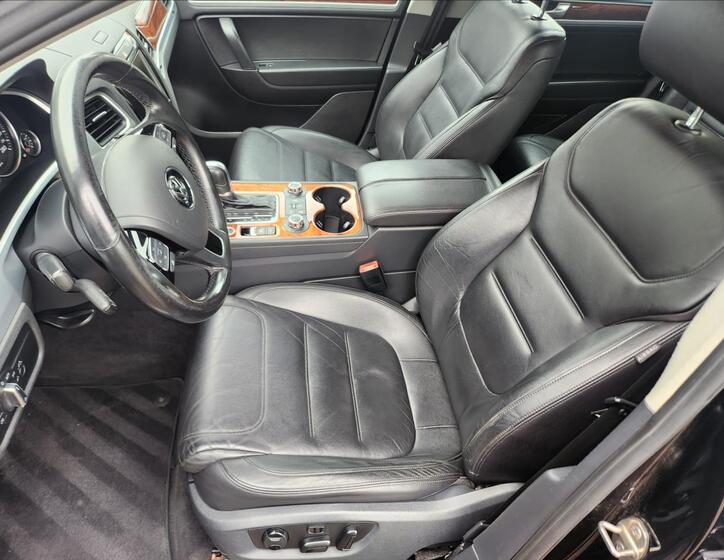 Volkswagen Touareg 12
