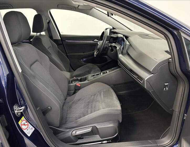 Volkswagen Golf 26