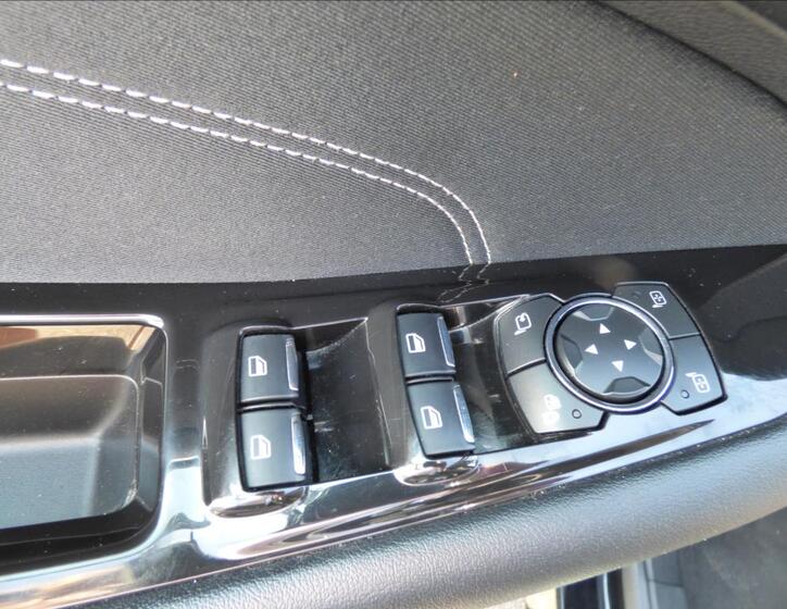 Ford Edge 13