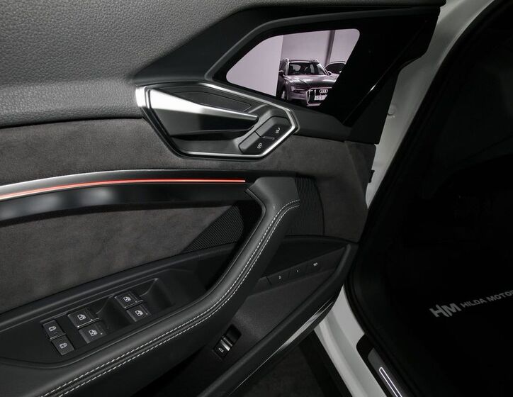Audi e-tron 25