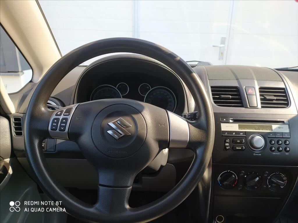 Suzuki SX4 13