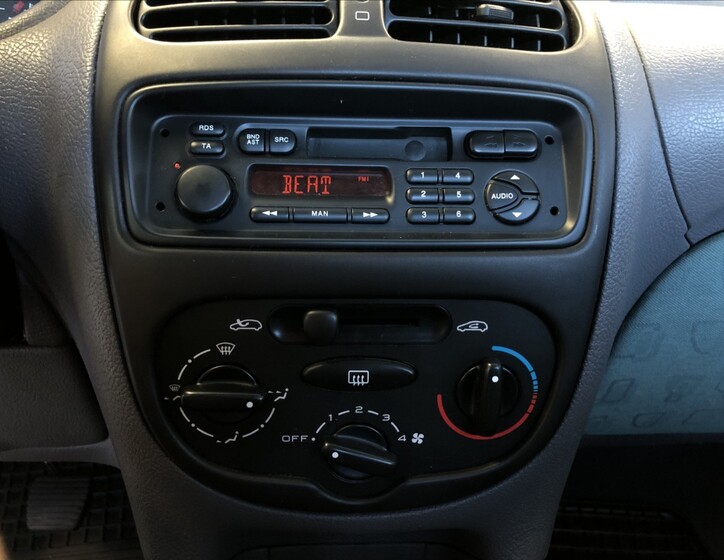 Peugeot 206 19