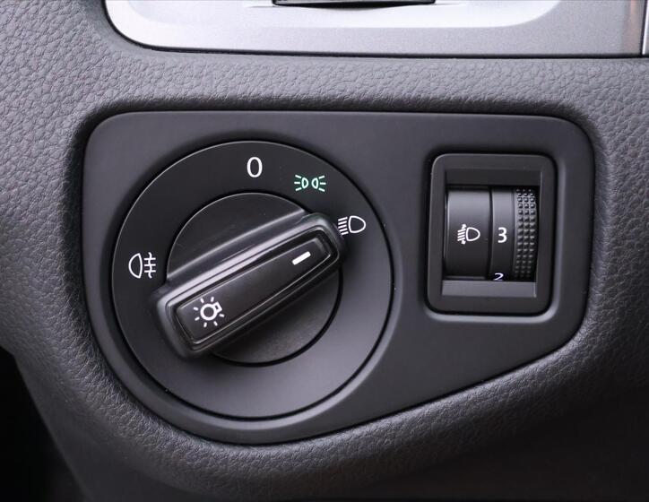 Volkswagen Golf 18