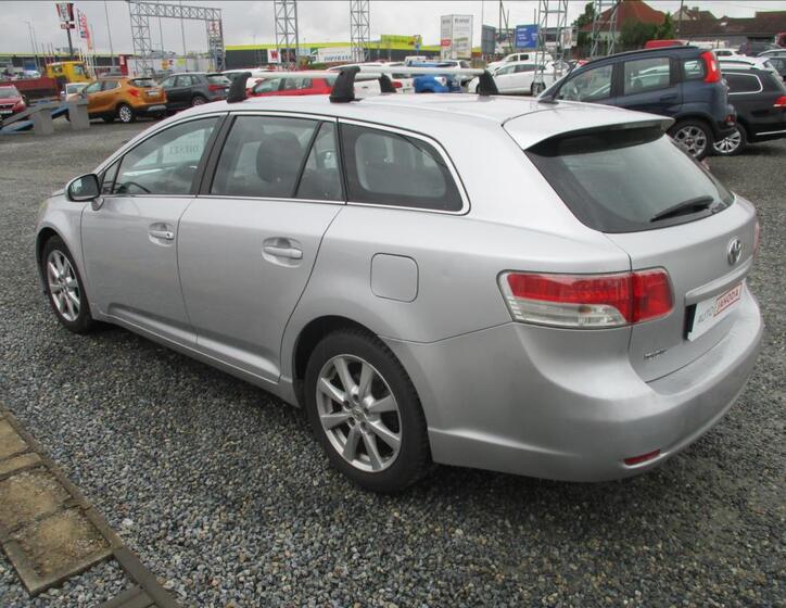 Toyota Avensis 7