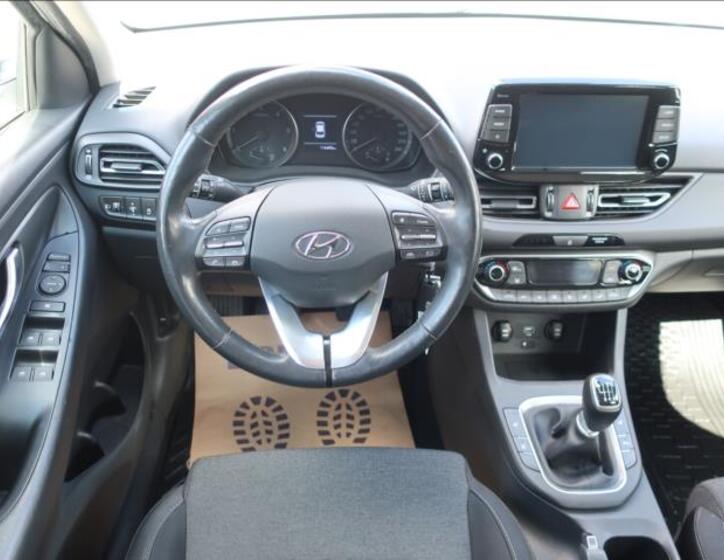Hyundai i30 15