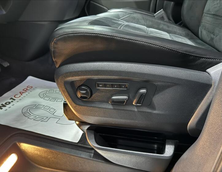 Volkswagen Multivan 7
