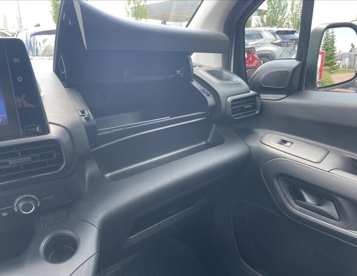 Toyota ProAce City 18