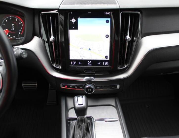 Volvo XC60 5