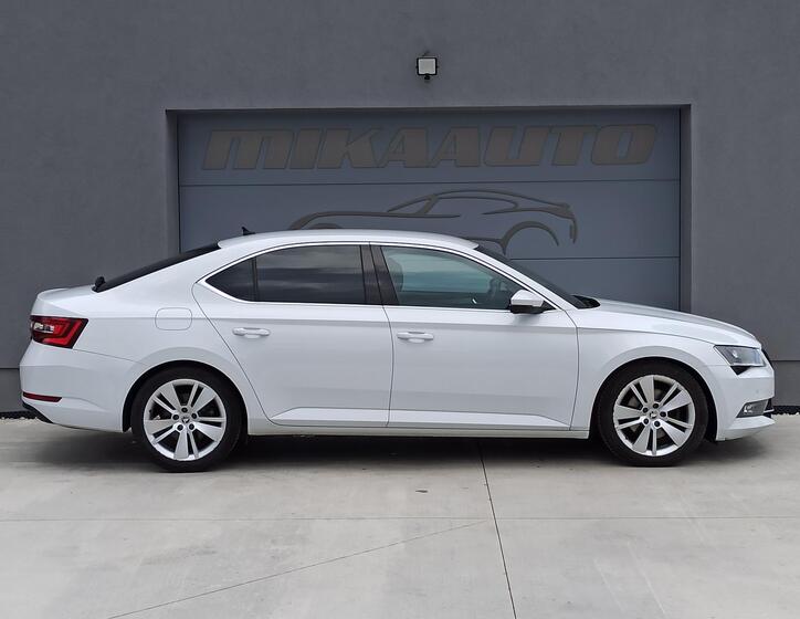 Škoda Superb 4