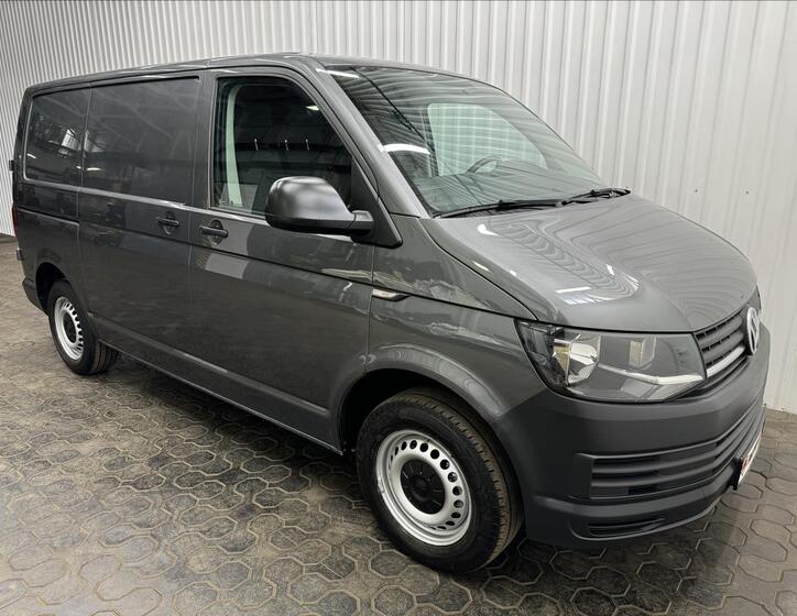 Volkswagen Transporter 12