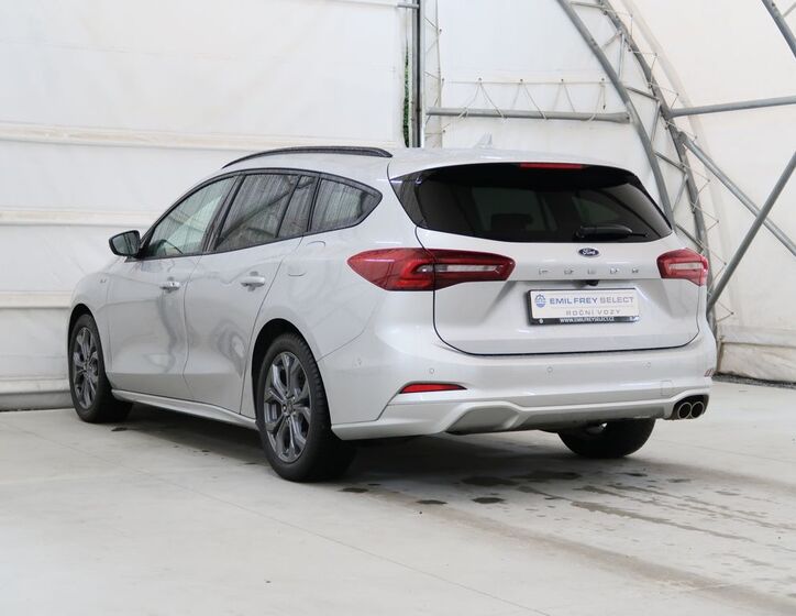 Ford Focus 8