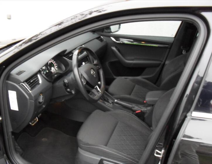 Škoda Octavia 12