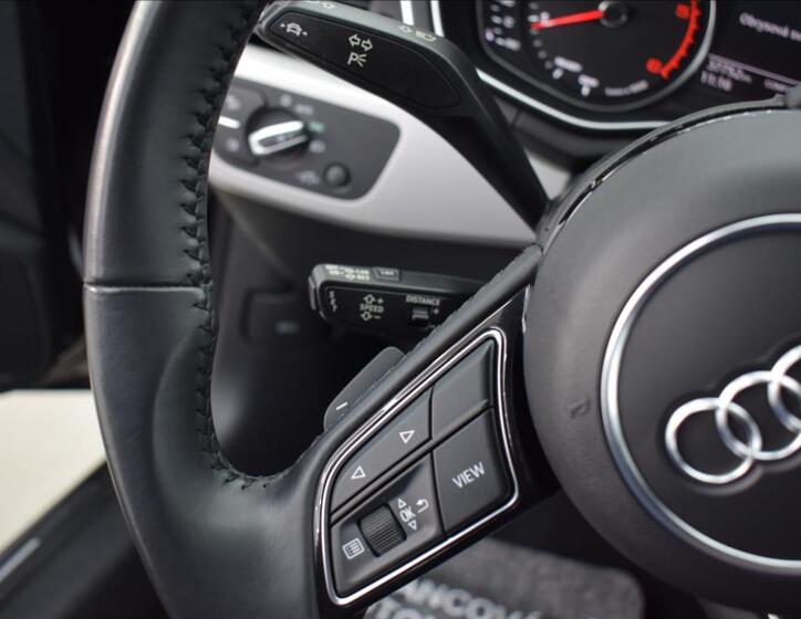 Audi A4 40
