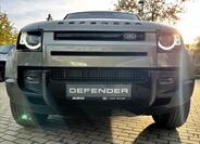 Land Rover Defender 2