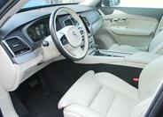 Volvo XC90 9