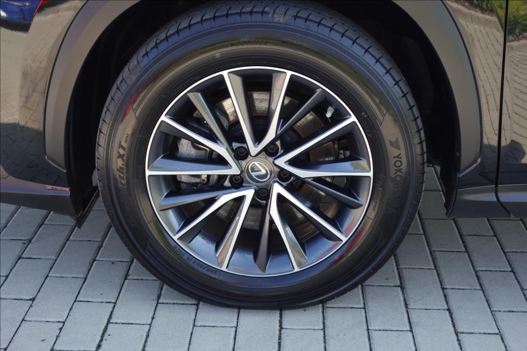 Lexus NX 450h plus