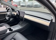Tesla Model 3 22
