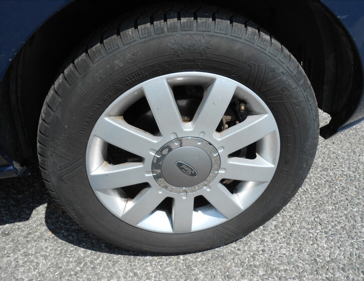 Ford Fusion 11