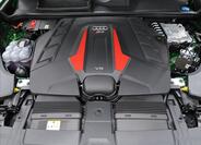 Audi RS Q8 10