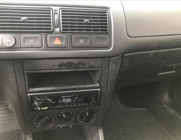 Volkswagen Golf 10