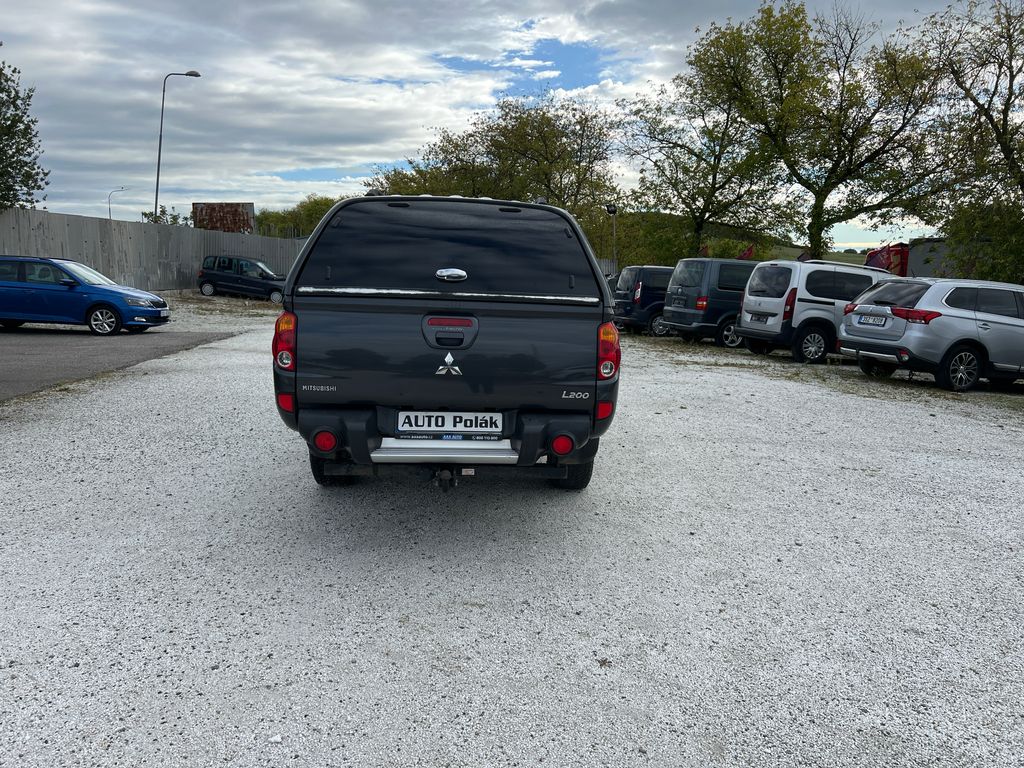 Mitsubishi L200