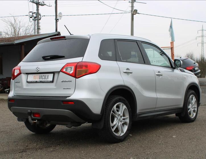 Suzuki Vitara 5