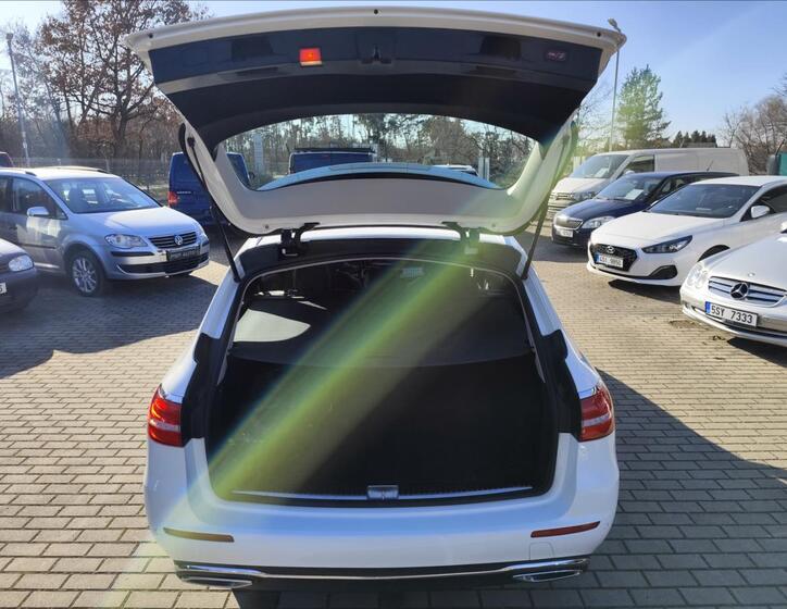 Mercedes-Benz Třídy E 36