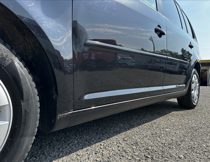 Volkswagen Touran 10