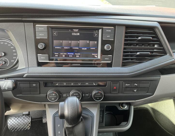 Volkswagen Caravelle 20