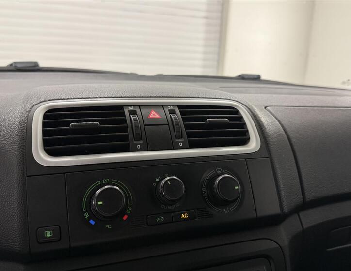 Škoda Roomster 14