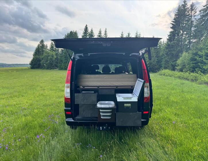 Mercedes-Benz Vito 9