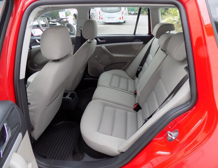 Škoda Octavia 9