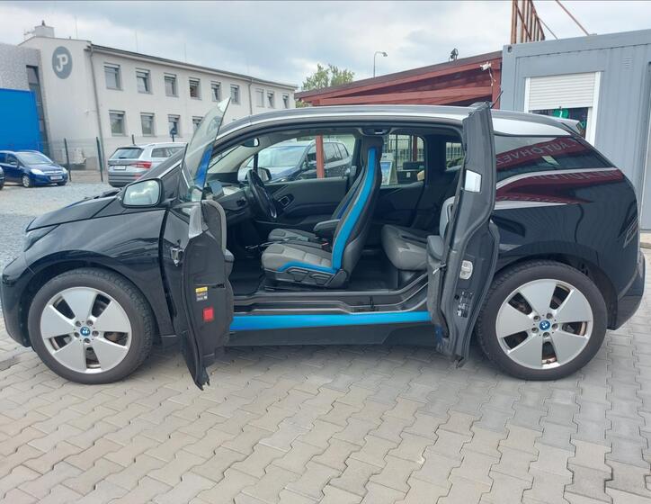 BMW i3 9