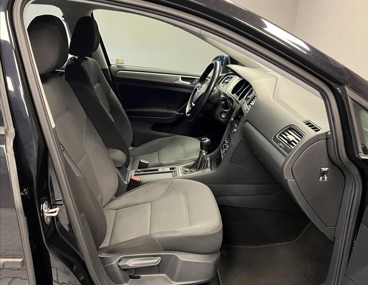 Volkswagen Golf 8