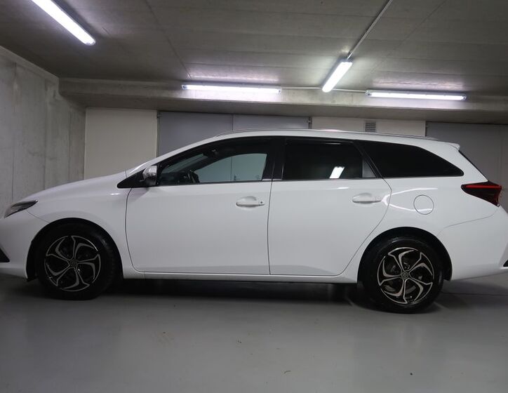 Toyota Auris 8