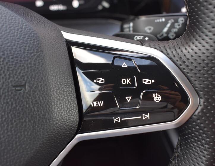 Volkswagen Golf 27
