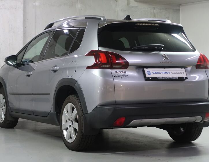 Peugeot 2008 7
