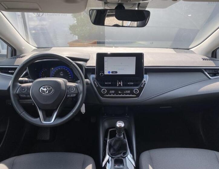 Toyota Corolla 13