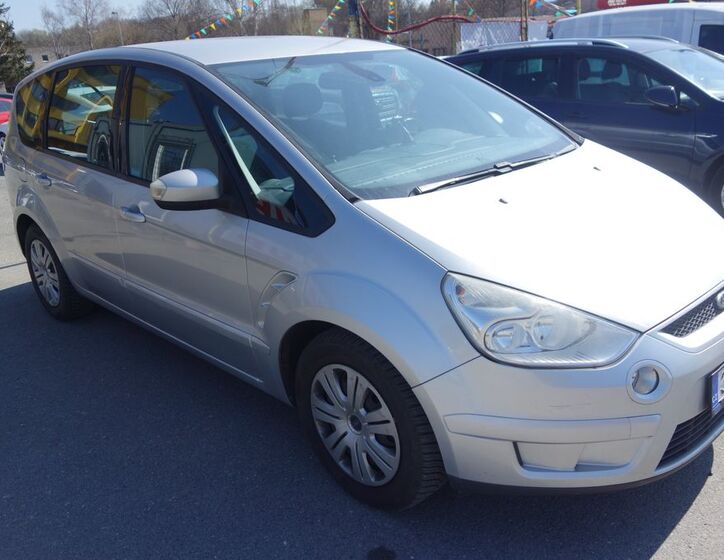 Ford S-MAX 4