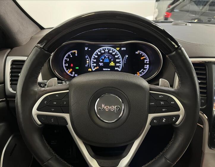 Jeep Grand Cherokee 14