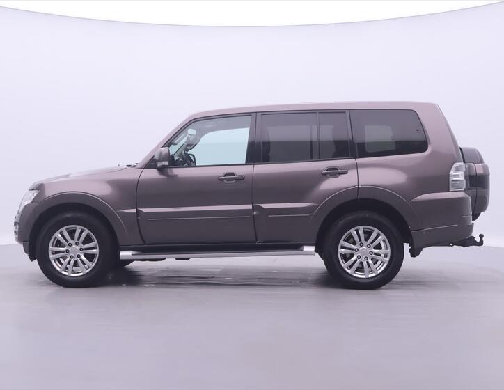 Mitsubishi Pajero 4