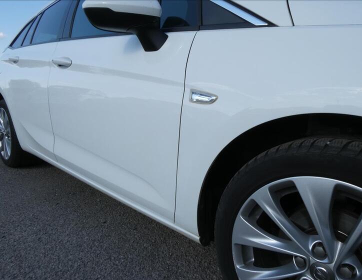 Opel Astra 12