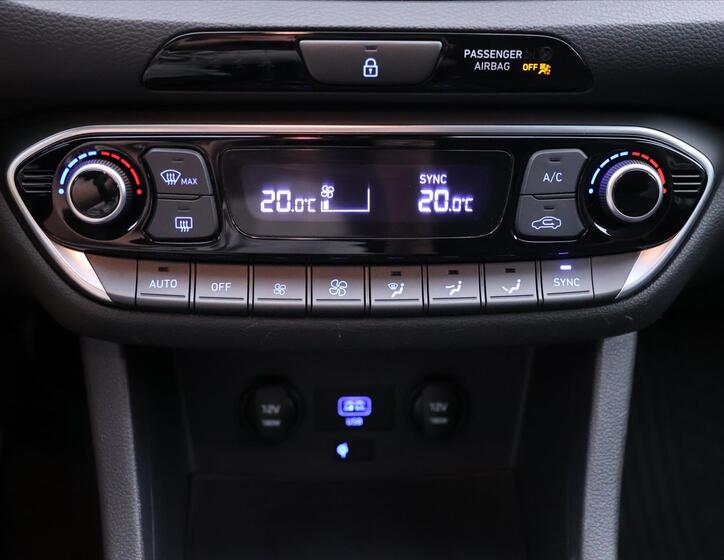 Hyundai i30 28