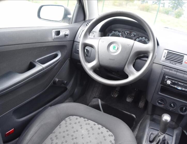 Škoda Fabia 30