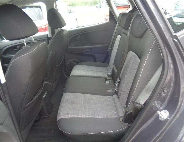 KIA Venga 14