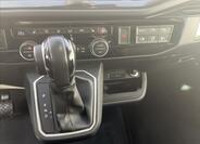 Volkswagen Multivan 19